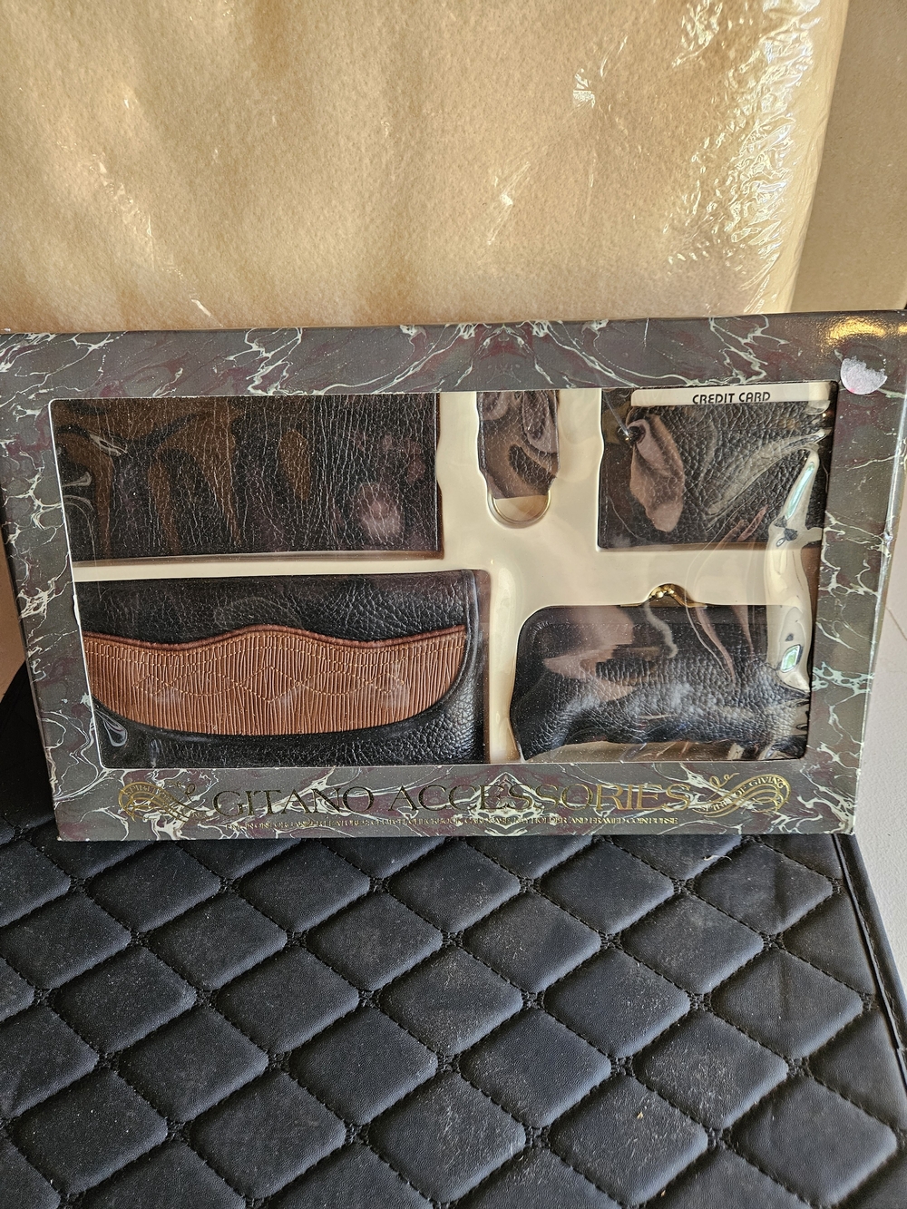 Gitano Two-Tone Black and Brown Wallet & Accessory Gift Set